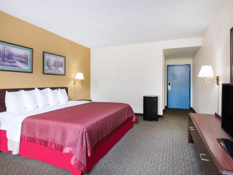 Days Inn By Wyndham チェンバーズバーグ エクステリア 写真