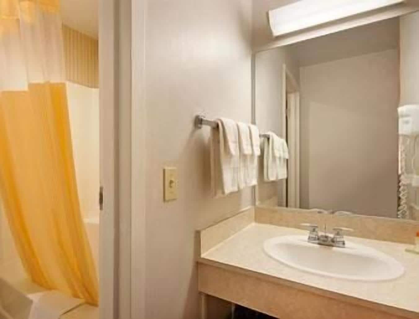 Days Inn By Wyndham チェンバーズバーグ エクステリア 写真